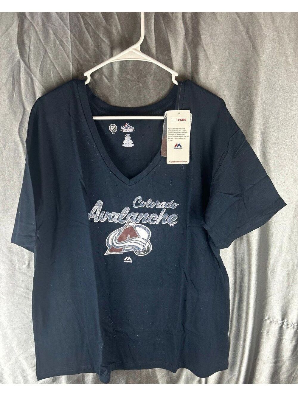 Colorado Avalanche Majestic Fan Fashion Women’s Navy Blue Shirt Size 1X NHL